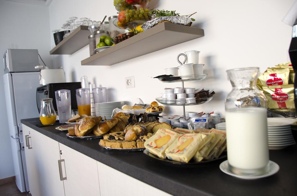 Bed and Breakfast Il Corso Порто-Чезарео Екстер'єр фото